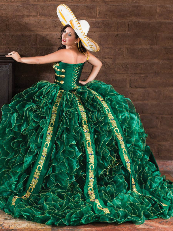 Pin By Irasemadisenadora 2015 On Mexican Quinceañera Dresses Mexican Dresses Mexico Gowns